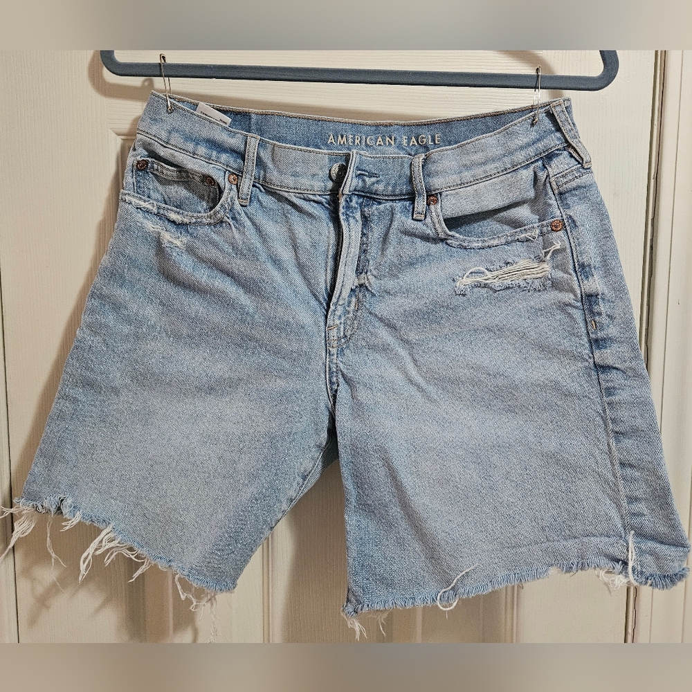 EUC AE Perfect Bermuda Short